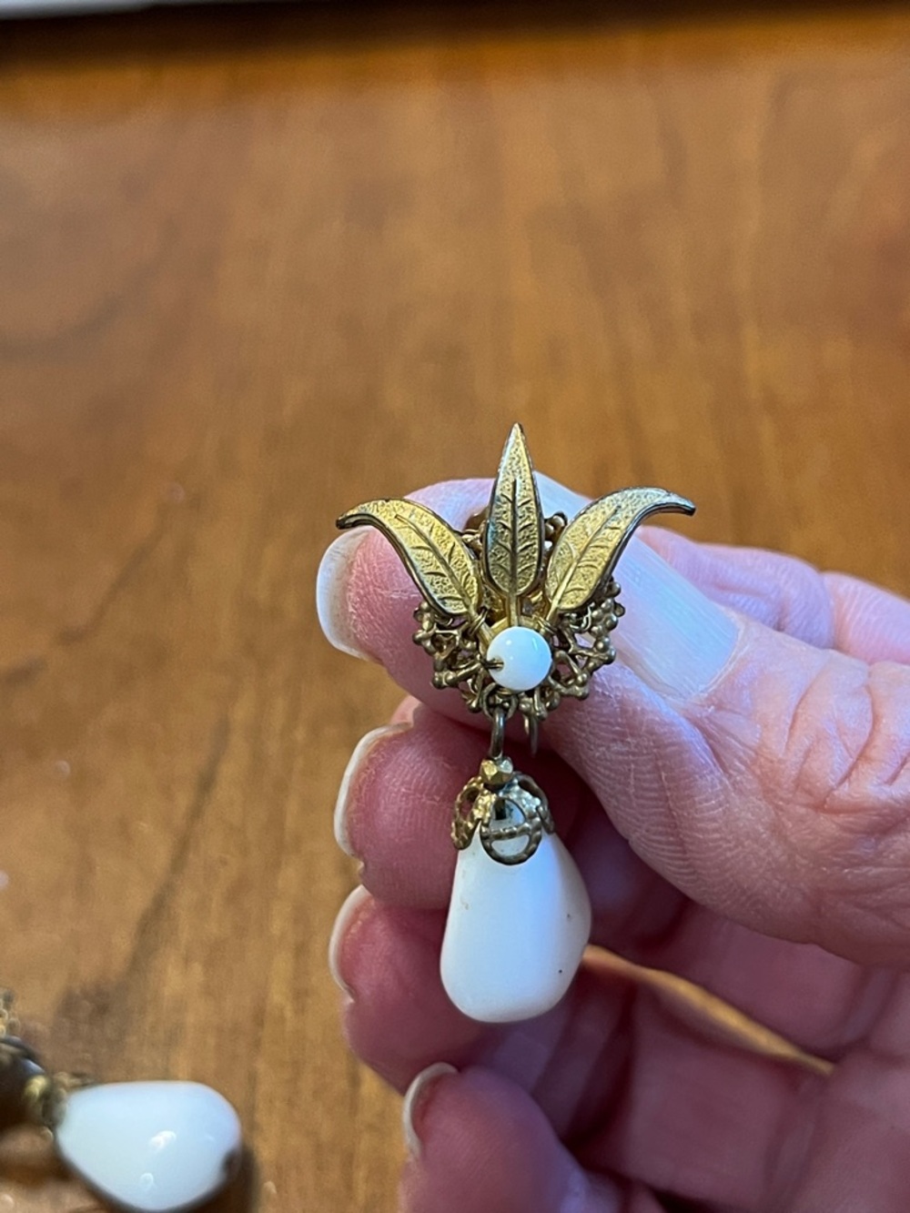Miriam Haskell vintage earrings - Picture 10 of 10